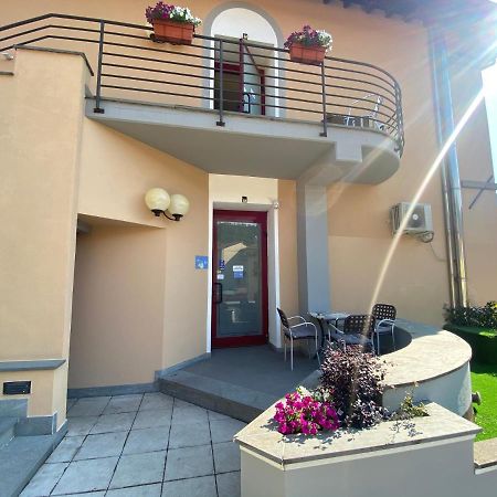 Al 182 Hotel Fornaci di Barga Екстериор снимка