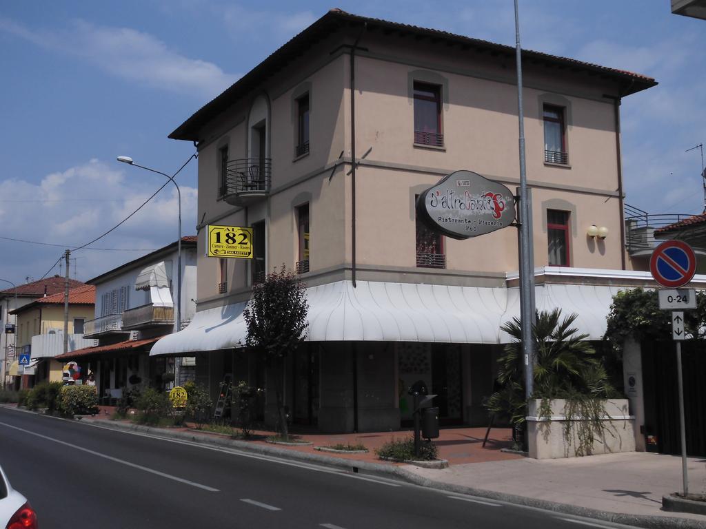 Al 182 Hotel Fornaci di Barga Екстериор снимка